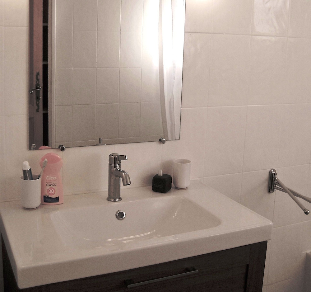 Villa in Languedoc With Pool Near Historic Cities