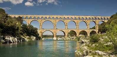 Villa in Languedoc With Pool Near Historic Cities