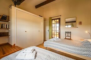 Villa in Beaufort With Pool & Views