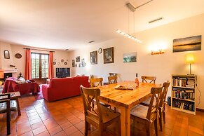 Villa in Beaufort With Pool & Views