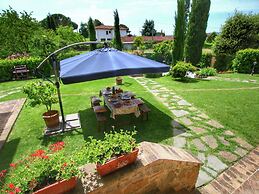 Cottage in Tuscany With Pool & Olive Groves