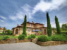 Cottage in Tuscany With Pool & Olive Groves