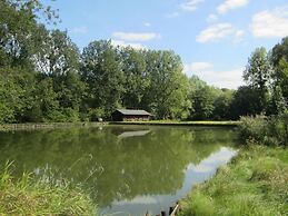 Retreat With Ponds, Braibant