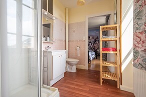 Vintage Holiday Home in Nouart