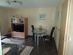 Waxweiler Flat Near City Center