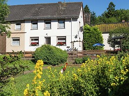 Eifel Retreat Near Volcanic Lakes