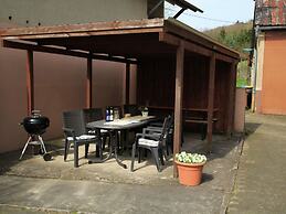 Eifel Retreat Near Volcanic Lakes