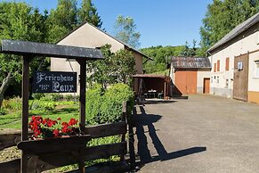 Eifel Retreat Near Volcanic Lakes