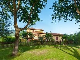 Tuscan Mansion Getaway