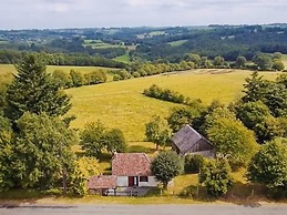 Peaceful Cottage in Savignac