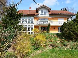 Ferienwohnung in Bernhardsberg Nahe Skipisten