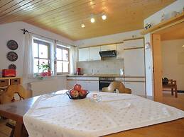 Ferienwohnung in Bernhardsberg Nahe Skipisten