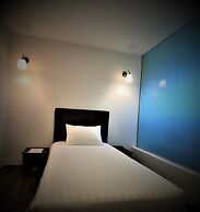 Hotel Longhouse