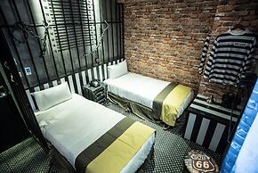 Hexing Hotel