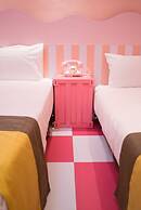 Hexing Hotel