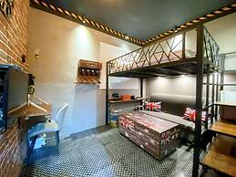 Hexing Hotel