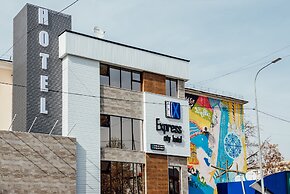 Express City Hotel