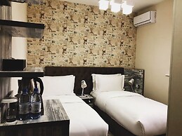 Express City Hotel