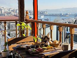 Astra Boutique Hotel