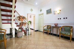 RedDoorz near Pantai Falajawa Ternate