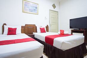 RedDoorz near Pantai Falajawa Ternate