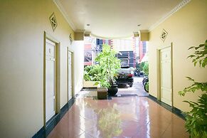 RedDoorz near Pantai Falajawa Ternate