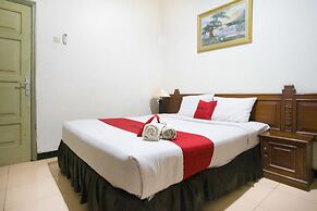 RedDoorz near Pantai Falajawa Ternate