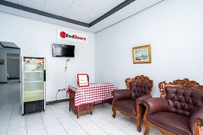 RedDoorz Syariah near RSUD Cimacan