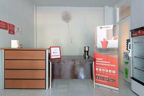 RedDoorz Plus Syariah @ Raya Nginden 2