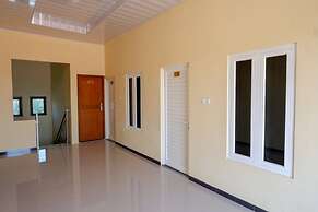 RedDoorz near Alun Alun Pati