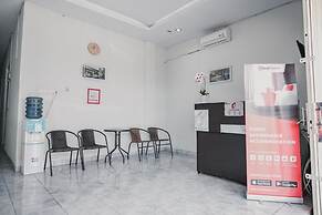RedDoorz @ Jalan Narada Lampung
