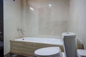 RedDoorz Plus @ Cameloan Hotel Palu