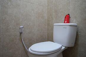 RedDoorz near Millenium Waterpark Palu