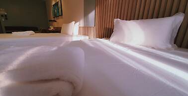 Only Seed Resort