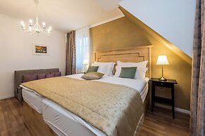 Plitvice Falls Cottage