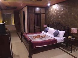 Hotel Pyramid International