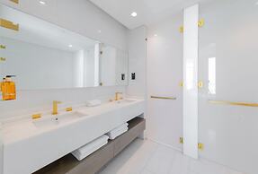 EDEN'S Homes & Villas - FIVE Residences