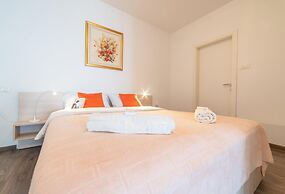 Apartmani D & J