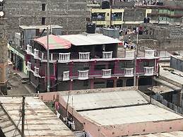 Guest House Hotel Chrisna - Hostel