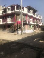 Guest House Hotel Chrisna - Hostel