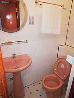 Guest House Hotel Chrisna - Hostel