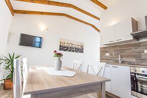 Apartments Tarragon