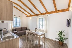 Apartments Tarragon