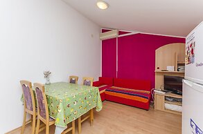 Apartments Mira I