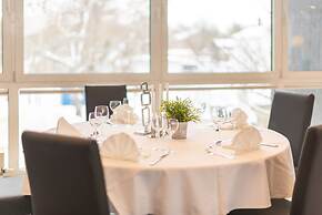 SL'otel im Parforcehaus