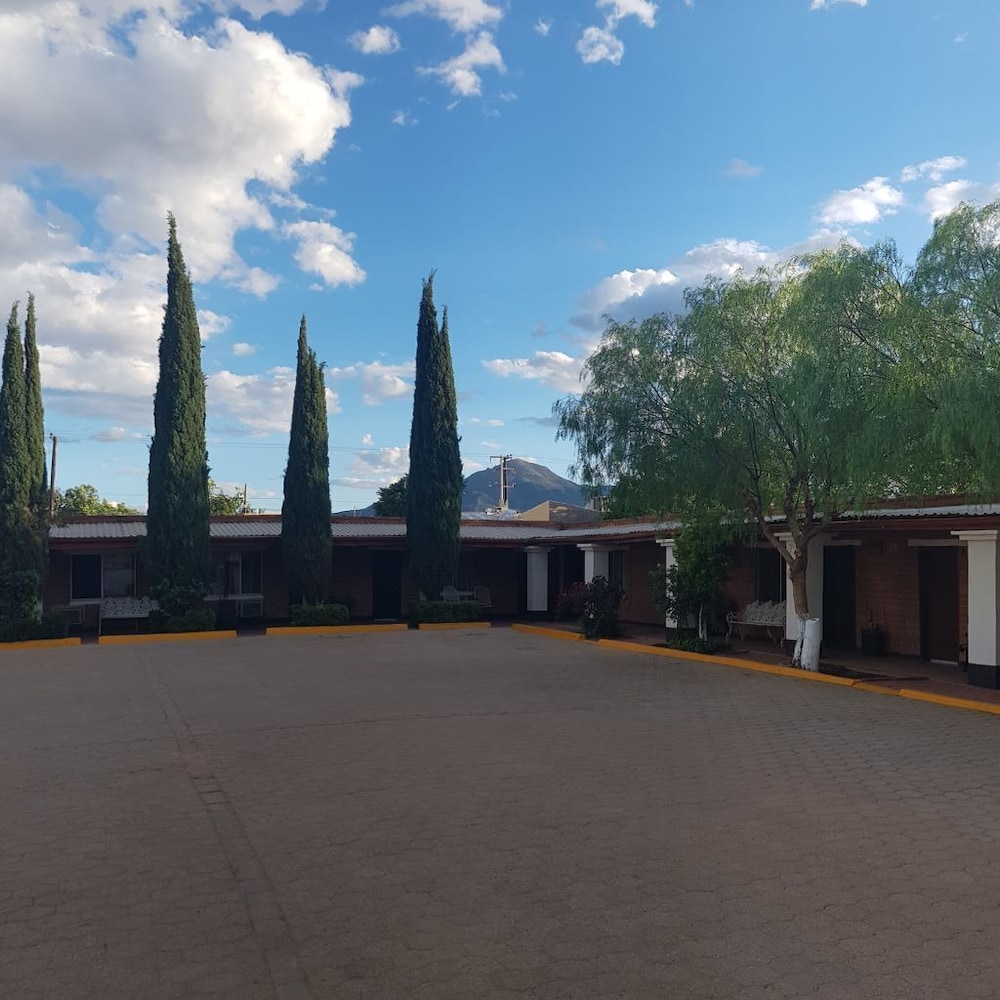 Motel Colonial