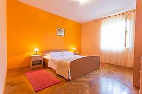 Apartments Amalthea