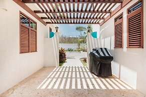 Villa Black Pearl