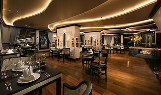 Lapinta Luxury Cruises