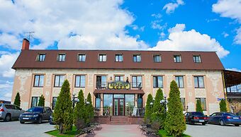 Berejki Hall